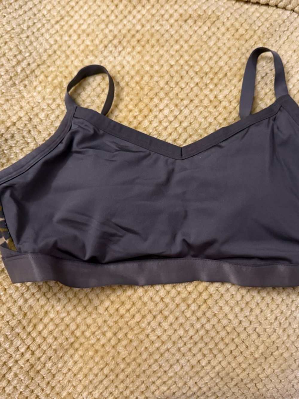 aerie Smooth V-Neck sports bra